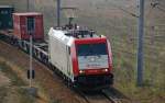 185 649 fhrt am 13.04.10 mit einem Conatinerzug durch den Rbf Halle(S) Richtung Hannover/Berlin. Es steht zwar noch Veolia dran, gehren tut sie aber der ITL.