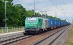 Am 05.06.12 zog 437026 ihre Blaue Wand durch Burgkemnitz Richtung Bitterfeld.