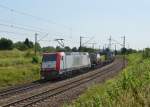 185 649 mit einem Containerzug am 06.08.2013 bei Plattling.