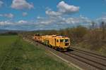 J.Hubert Plassser und Theurer Dynamic Stopfexpress 09-3X und Schotterprofiliermaschine am 03.04.21 in Nieder Mörlen 