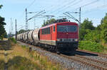 Mit einem Transcereal am Haken rollte 155 167 der LDK am 24.07.22 durch Wittenberg-Labetz Richtung Falkenberg(E).