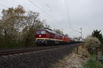 DGS 75903 von Hamburg Unterelbe nach Marktredwitz mit 132 109 und 232 673 der LEG in Plauen am 20.4.17 früh aufgenommen. 