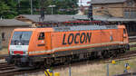 LOCON 501 Lok 189 820 nach Rangierarbeiten mit Kreidewagen in Bergen ausfahrend nach Lancken, um den zweiten Teil des Kreidezuges zu holen.