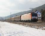 189 820 (Locon 501) mit H-Wagenzug in Fahrtrichtung Norden. Aufgenommen in Ludwigsau-Friedlos am 10.02.2013.