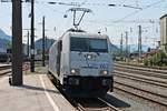 Durchfahrt am 02.07.2018 von 185 662-4 durch den Bahnhof von Kufstein als Rangierfahrt in Richtung Norden, um später als Schublok an einem schweren Schrottzug zu fungieren.