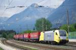 182 537 schiebt einen KLV Zug durch Brixlegg Richtung Brenner nach (13.5.2009)