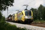 182 533 und 182 513 mit einem KLV Zug am 11.07.2009 in Haar (bei Mnchen).