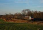 186 284 mit einem Stahlzug am 28.12.2011 unterwegs bei Hilperting.