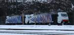 2 neue Zebras von Bombardier für Lokomotion in Kufstein. Die 186 444-6 Blau-Rotes Zebra und 186 441-2 Blaues Zebra stehen am 5.1.2015 in Kufstein. Die Zulassung für Österreich und Italien fehlen noch.