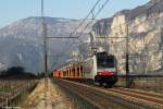 186 283 mit Autozug am 07.03.2015 bei Salorno.