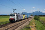 186 441 und 189 912 von Lokomotion fahren mit einem EKOL bei Bernau in Richtung München, aufgenommen am 15.