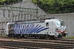 Portrait von 193 772  Viola , als diese am 05.07.2018 durchs südliche Vorfeld vom Bahnhof Brennero rangierte, um wieder zurück nach Österreich zu fahren. Zuvor brachte sie zusammen mit MRCE/LM ES 64 F4-030 (189 930-1) einen KLV in den Grenzbahnhof.