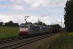 Lokomotion 186 102-0 + 186 105-3 + 18x xxx-x mit einem Winner Spedition KLV Zug in Grokarolinfeld am 13.08.2011
