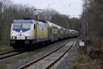 146 536 fährt mit einem Metronom aus Hamburg in Lüneburg, Westseite ein.