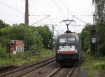 Ein Nachschuss von der 182 565-2 von MRCE und kam als Lokzug aus Krefeld-Hbf nach Aachen-West und kommt aus Richtung Rheydt,Wickrath,Beckrath,Herrath und fuhr durch Erkelenz in Richtung