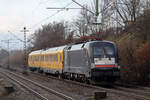 MRCE ES 64 U2-024 (182 524-9) in Diensten von DB Netz auf der Hamm-Osterfelder Strecke am neuen S-Bahn Haltepunkt Herten(Westfl.) 22.12.2022