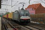 182 515  ÖBB rail power  Taurus mit einem Containerzug am 27.05.2014 in Hannover Linden Fischerhof.