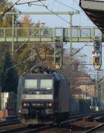 MRCE 185 556 fährt am 14.11.2014 durch Dresden-Strehlen.