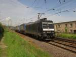 Ein KLV Güterzug mit der 185 567-5 von MRCE auf dem Weg nach Dresden. Aufgenommen in Cossebaude am 08.05.2015
