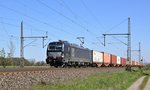 MRCE X4E - 606 (193 606) schleppt am 21.04.16 einen KLV-Zug durch Dedensen-Gümmer in Richtung Wunstorf.
