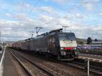 MRCE/Dispolok Siemens ES 64 F4-009 (189 909) und ES 64 F4-xxx (189 xxx) am 27.02.17 in Gelnhausen Bhf mit einen KLV Zug   
