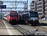 SBB / MRCE - SBB Lok 460 037-3 mit Personenzug neben den MRCE Lok 193 661 + 193 665 bei der einfahrt im SBB Bahnhof von Rheinfelden am 06.03.2022