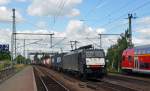 189 200 zog am 10.07.15 einen Containerzug für ERS Railways durch Niederndodeleben Richtung Magdeburg.