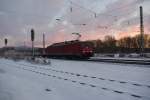 Endlich auch mal gesehen! Und dann sogar vor der Haustr: 189 800-6 kam am 10.12.2010 frh am Morgen mit einem Containerzug in Richtung Sden durch Eschwege West.