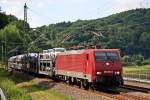 189 800-6 ist am 14.07.'11 mit einem VW-Zug gen Tschechien im Elbtal nahe Knigstein unterwegs