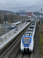 Der Elektrotriebzug 854 war Mitte März 2021 in Wuppertal-Unterbarmen zu sehen.