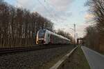 462 001 fährt im Abendlicht als Tfzf durch Unna-Mühlhausen (06.03.2022)