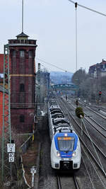   Der Elektrotriebzug 871 war Mitte März 2021 in Wuppertal-Unterbarmen zu sehen.