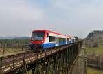 650 562 (VT 650-01) + 650 565 (VT 65) als RB nach Plattling am 30.03.2013 auf der Ohebrcke bei Regen.