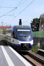 BERLIN, 22.06.2017, VT 733 der NEB als RB12 von Templin Stadt nach Berlin Ostkreuz fährt in den Bahnhof Berlin-Ostkreuz; dieser Zug fährt in wenigen Minuten als RB25 nach Werneuchen