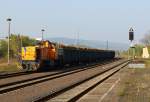 Am 13.04.2014 trifft eine unbekannte 275 der Northrail mit einem aus PKP-Wagen bestehenden Holzzug in Bad Salzungen ein
