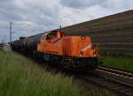 Mit einem Güterzug ist die Northrail 261 302-4 hier bei Allerheiligen zusehen in Richtung Neuss fahren. 29.5.2015