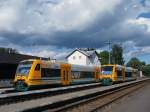 Die Wagen VT 650.65, 72 - 74 werden auf die Tschechische Bahn vermietet. Züge 841.73 und 74 waren am 19.6.2015 in Doudleby nad Orlicí.