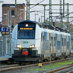 ODEG 4746 806 wartet als RE10 nach Rostock Hbf am Bahnhof Züssow auf die Abfahrt.