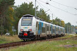 ODEG Desiro ML 4746 801 fährt in Prora an den Bahnsteig 1.