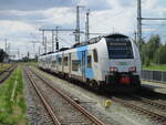 ODEG 4746 305,am 22.August 2023,als RE Sassnitz-Rostock,verließ den Bahnhof Bergen/Rügen.