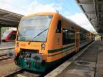 VT 650.77 mit VT 650.67 als OE 79269 (Linie OE 25)  der Ostdeutsche Eisenbahn GmbH steht am 19. Juli 2012 im Bahnhof Berlin Lichtenberg  zur Fahrt nach  Werneuchen bereit.
