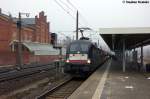 ES 64 U2 - 097 (182 597-5) MRCE Dispolok GmbH fr ODEG - Ostdeutsche Eisenbahn GmbH mit dem RE4 (RE 37313) von Rathenow nach Ludwigsfelde in Rathenow.