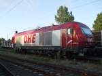 ER20(OHE270080) von OHE Osthannoversche Eisenbahnen AG.hat bis morgen Frh im Bahnhof Rostock-Bramow Pause und bespannt dann den Holzzug von Rostock-Bramow nach Stendal-Niedergrne.fotografiert am