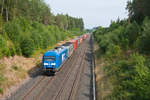 253 015 der Press mit einem Metrans Containerzug bei Niederlamitz Richtung Hof, 28.07.2019