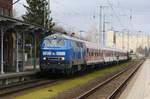 PRESS 218 055-2 mit Überführung von Mukran am 18.02.2020 durch Anklam.