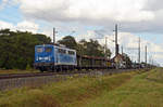 140 046 der Press (140 837) führte am 06.09.20 einen leeren Autozug durch Braschwitz Richtung Halle(S).