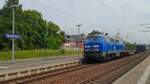 Am 7.6.23 fuhr 218 055 (218 458) der Press mit einem Holzzug Richtung Chemnitz, hier in Niederwiesa.