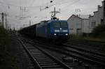 145 023 mit einem Gterzug am  21.07.2008 bei Weinheim.