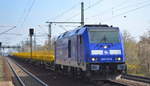 PRESS 246 049-2 (92 80 1246 011-1 D-PRESS) im Auftrag von DB Cargo mit der Überführung von fabrikneuen Güterwagen vom Typ  Rens 192B (Drehgestellflachwagen) für die Fa.