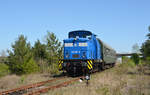 346 001 der Press wartet am 22.04.19 in Gräfenhainichen auf der ehemaligen Grubenbahn am Abzweig Richtung Jüdenberg auf die Weiterfahrt nach Ferropolis (bei Gräfenhainichen). 